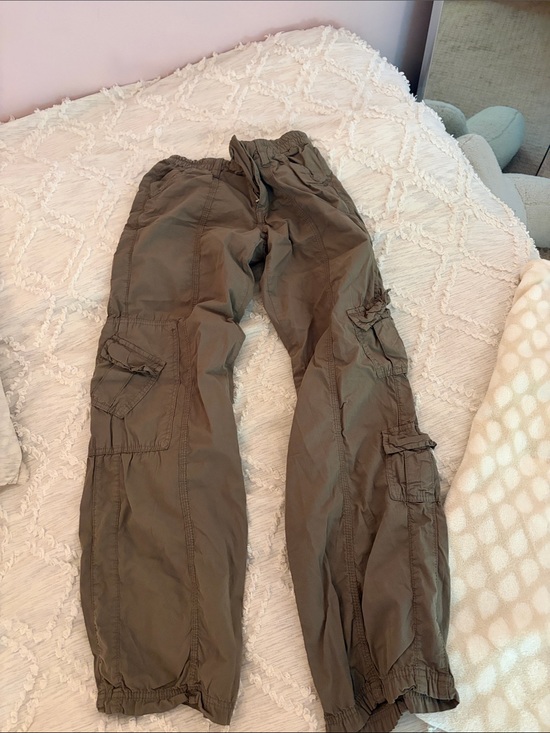 Urban Outfitters Pants - Urban Outfitters Olive Green Cargo Pants